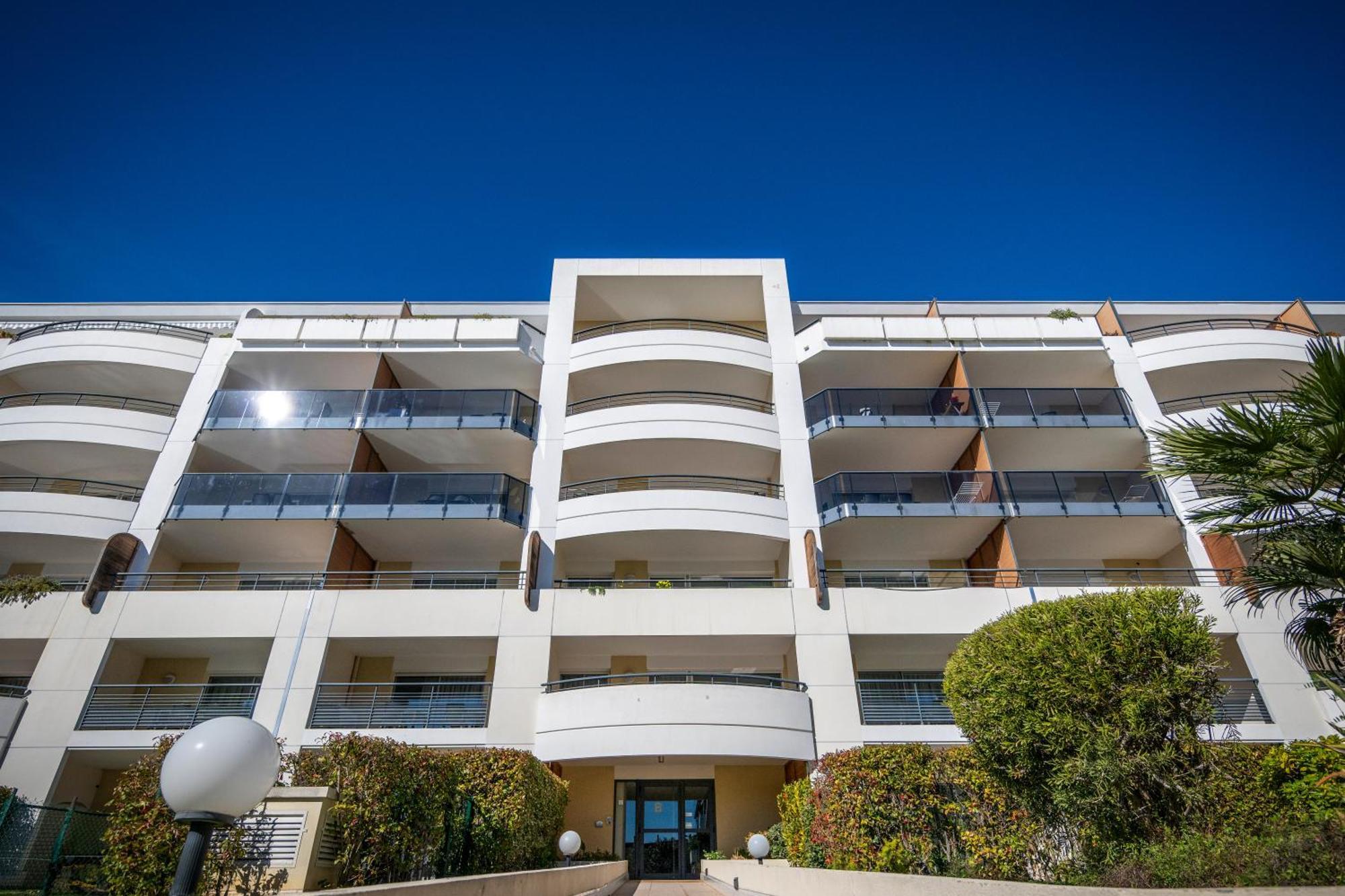 Nemea Appart Hotel Le Lido Cagnes Sur Mer Ngoại thất bức ảnh