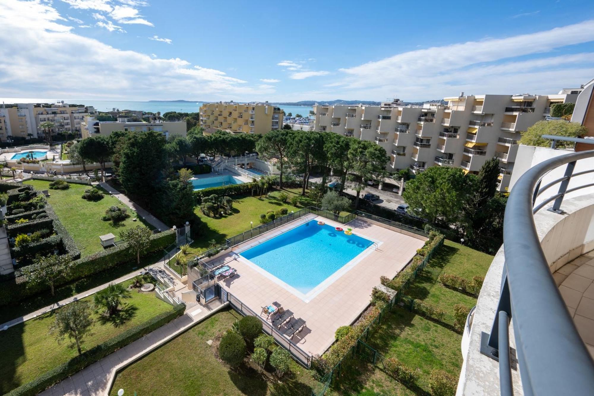 Nemea Appart Hotel Le Lido Cagnes Sur Mer Ngoại thất bức ảnh